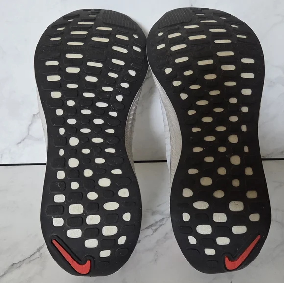 Nike ReactX Infinity Run 4 White Black Light Crimson Men Sneakers Shoes 13 - Picture 8 of 9